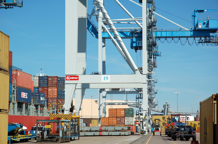 Container operations at the Port of Helsingborg (photo: Port of Helsingborg)